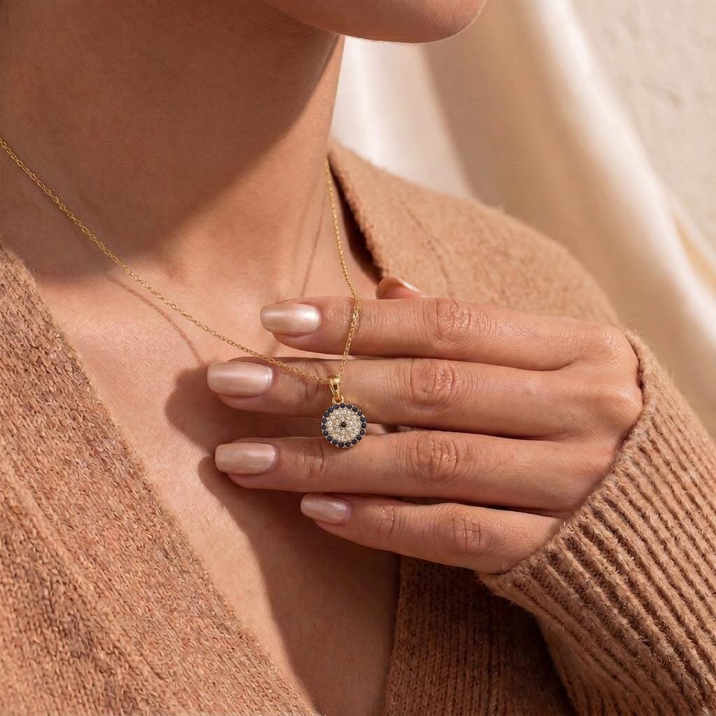 Minimal evil eye necklace in sterling silver